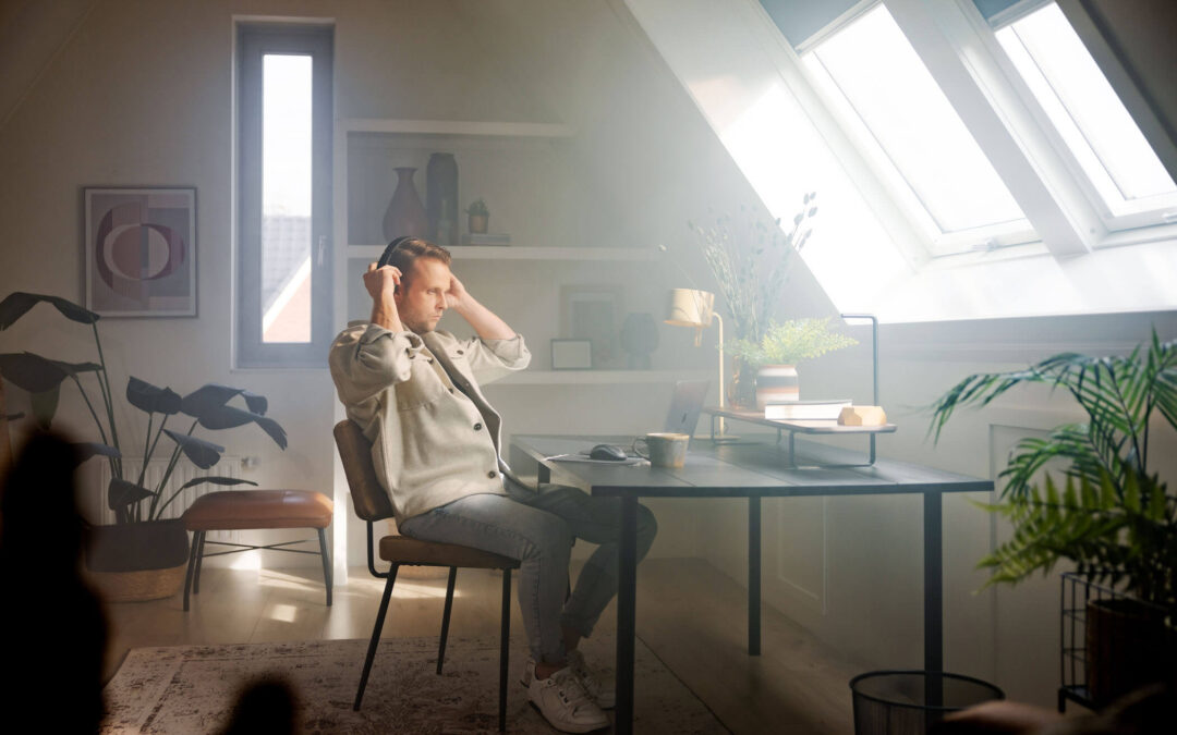 Van donker zolder naar lichte werkkamer, in één dag!